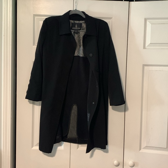 London Fog extra small men’s rain coat. - Picture 5 of 7